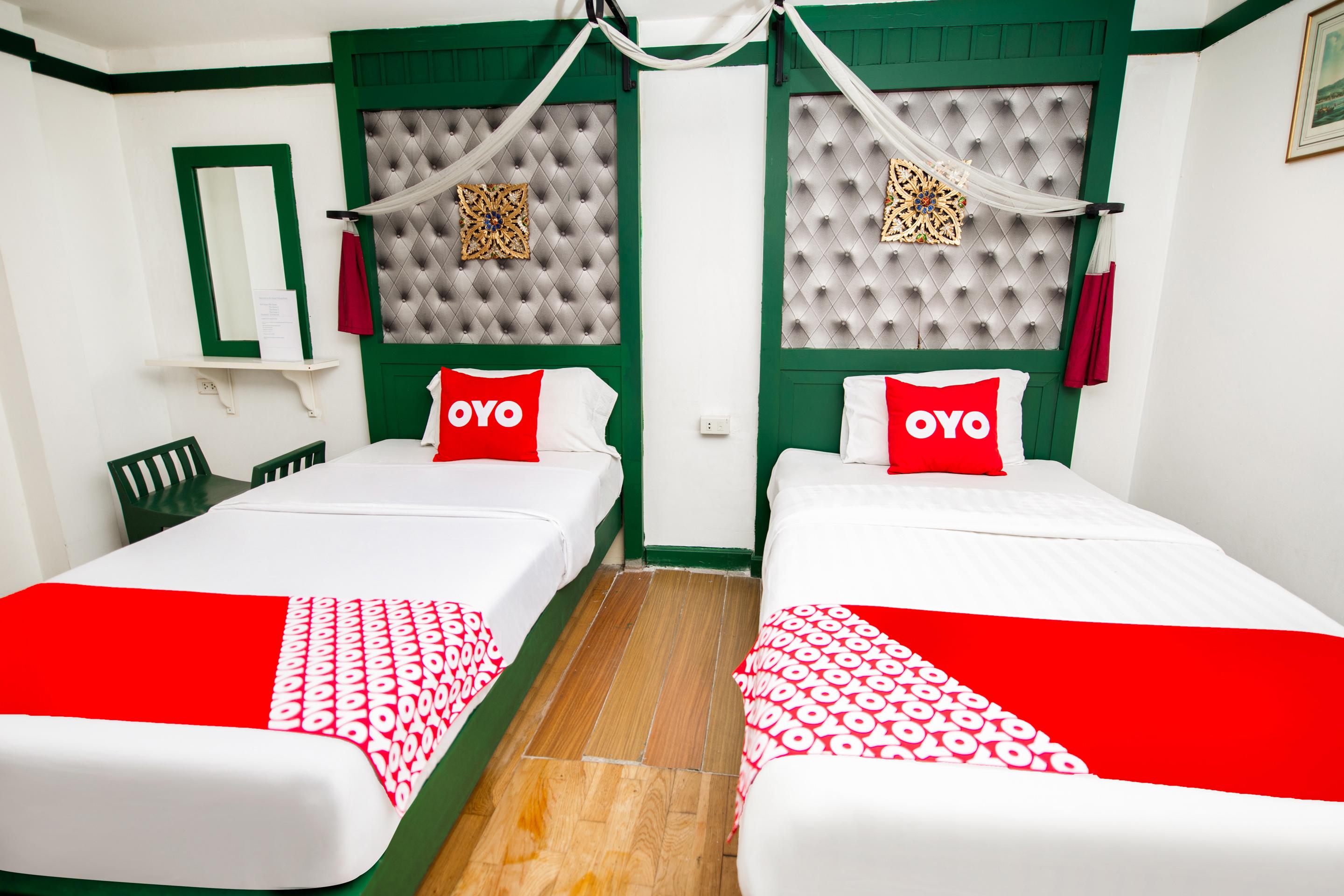 Oyo 255 The Ocean Hotel Patong Ngoại thất bức ảnh