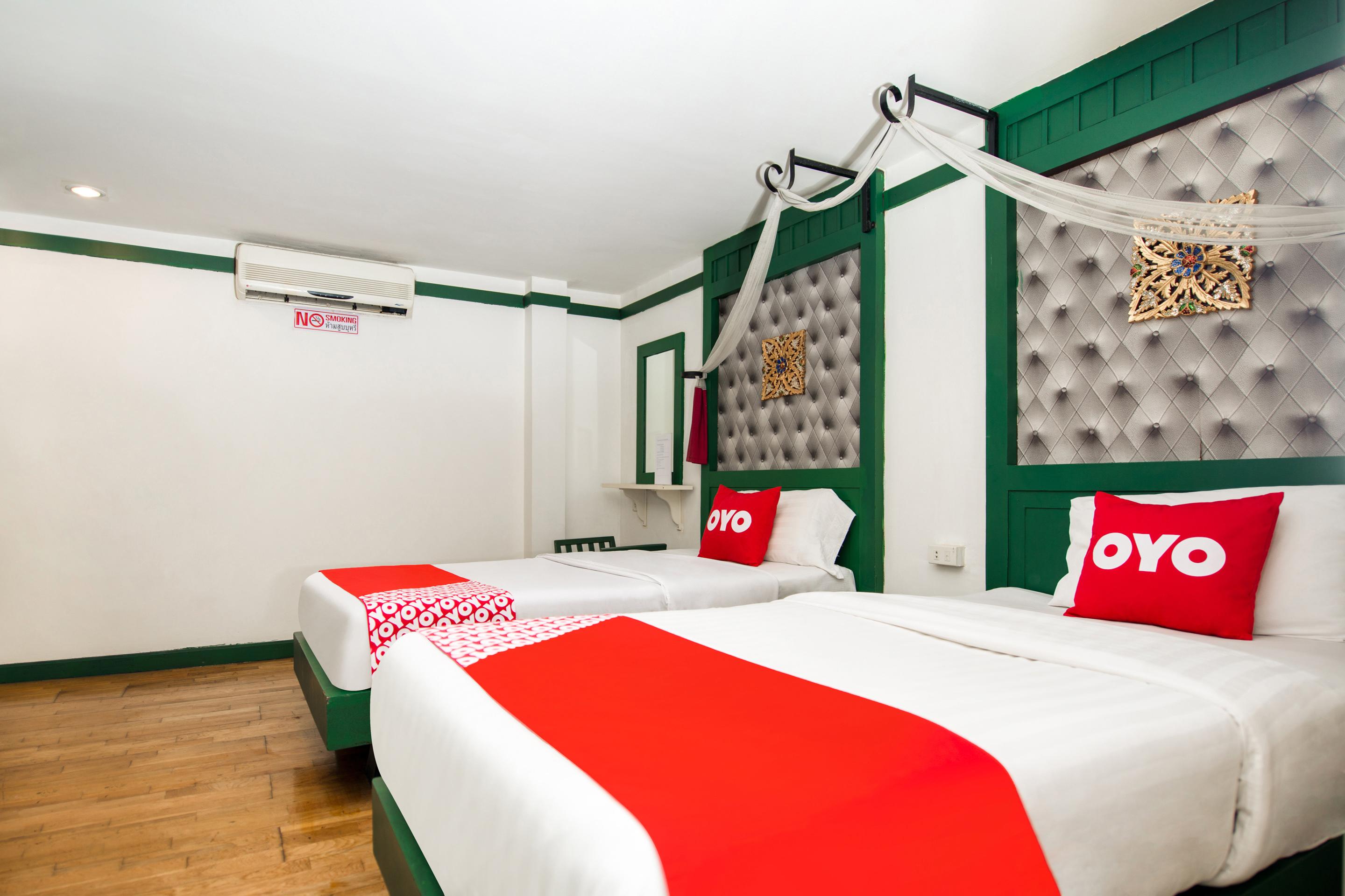 Oyo 255 The Ocean Hotel Patong Ngoại thất bức ảnh