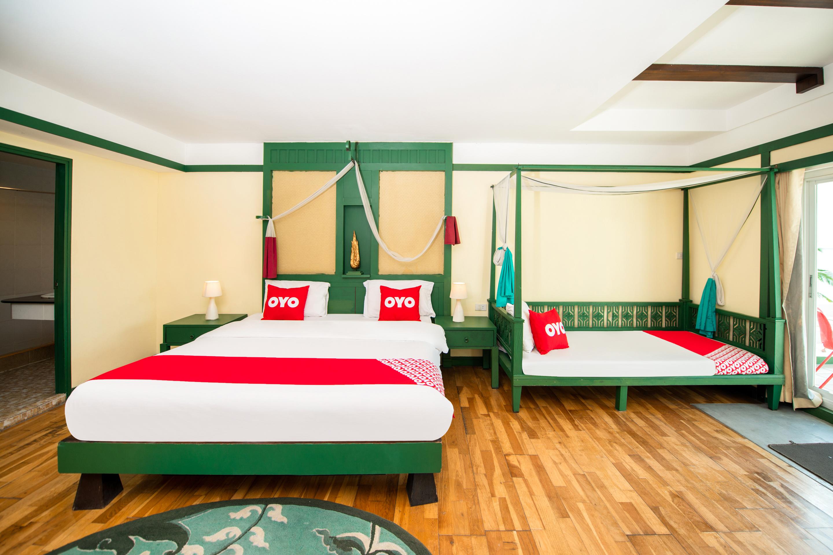 Oyo 255 The Ocean Hotel Patong Ngoại thất bức ảnh