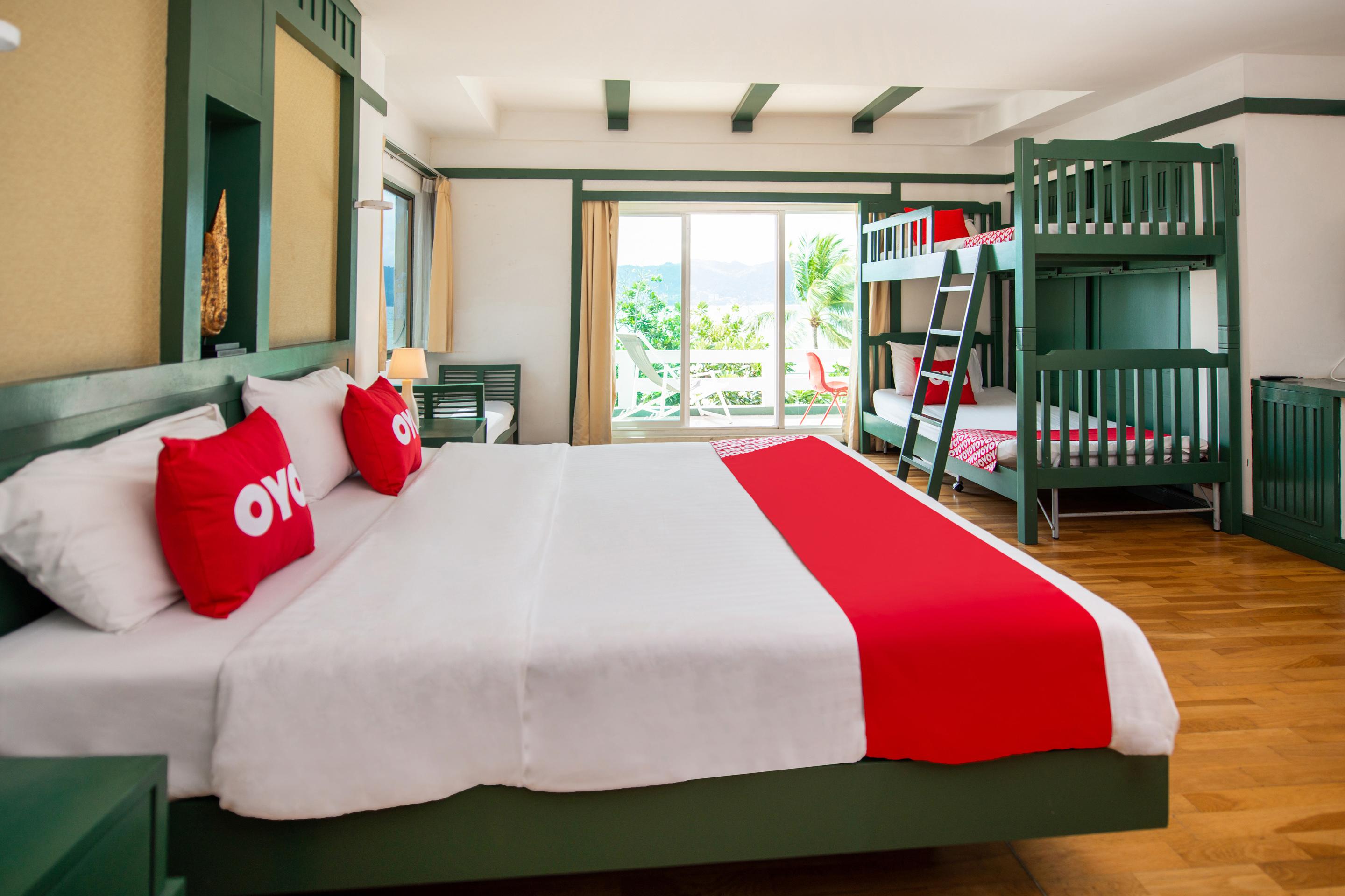 Oyo 255 The Ocean Hotel Patong Ngoại thất bức ảnh
