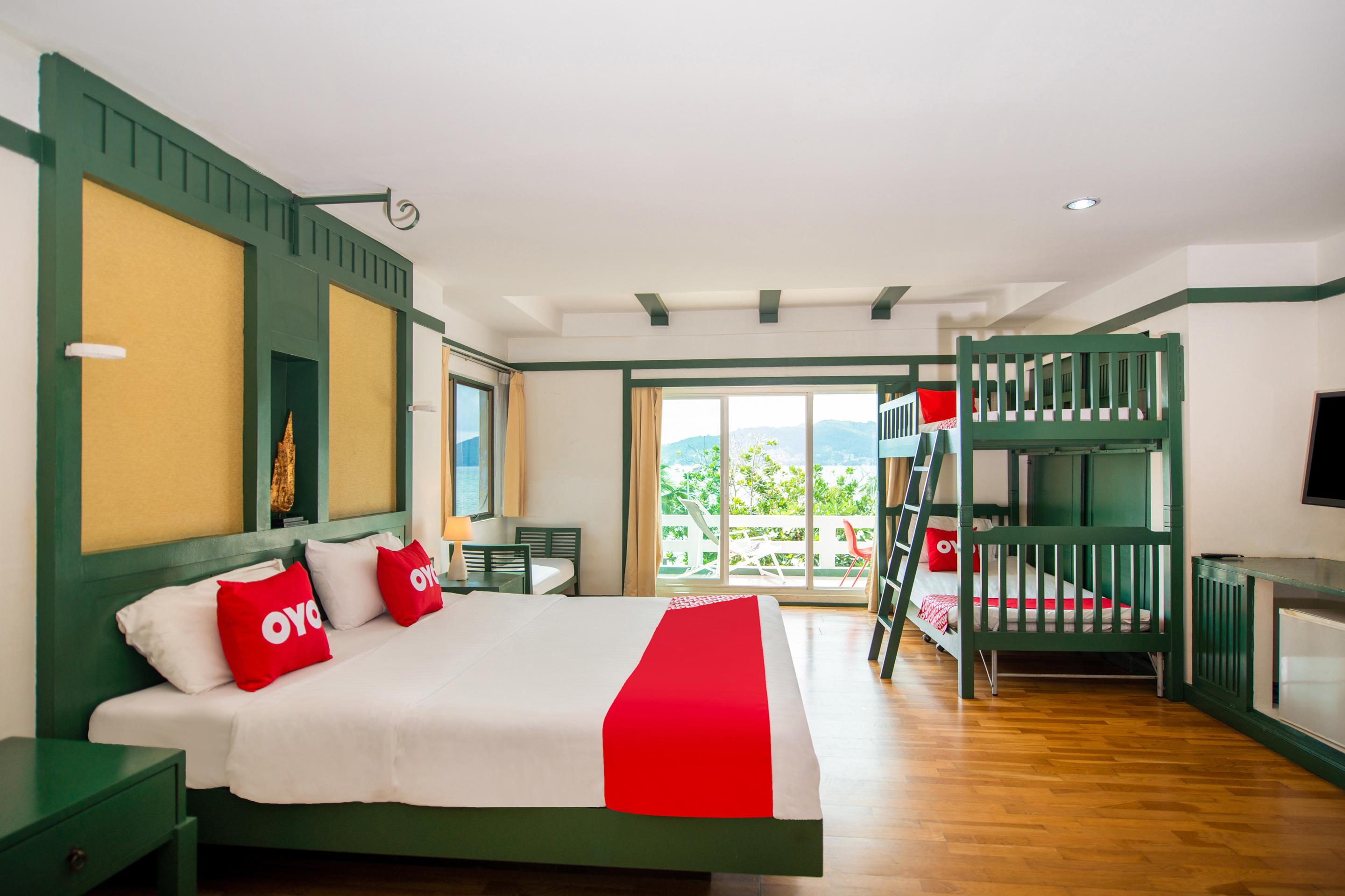 Oyo 255 The Ocean Hotel Patong Ngoại thất bức ảnh