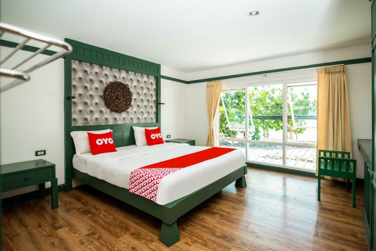 Oyo 255 The Ocean Hotel Patong Ngoại thất bức ảnh
